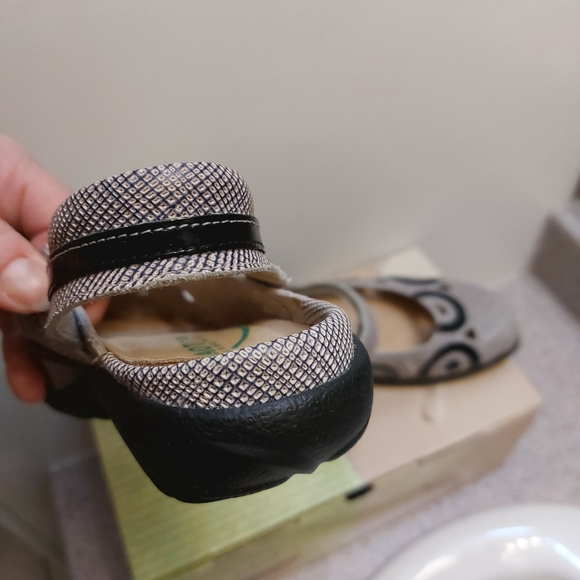 Sz 38 Naot Rongo - Picture 6 of 12